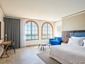 Le Meridien Ra Beach Hotel & Spa