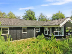 "Arlett" - 950m from the sea in NW Jutland