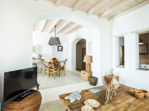 Villa Joanna by Mykonos Pearls