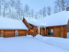 Snowdrift Cabin