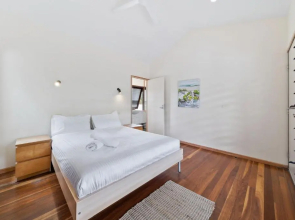 Laguna House
