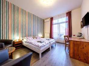 Synagogue View Guest House