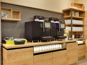 Super 8 by Wyndham Freiburg