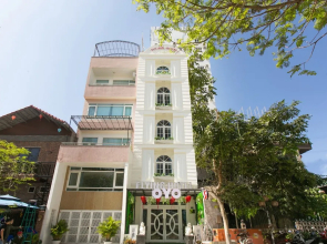 Oyo 873 Flying Hotel