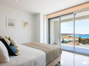 Phaedrus Living: Luxury Seaview Coral Bay Villa