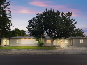 Alani Bay Premium Condos