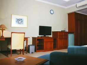 Chandra Residence