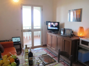 2 bed apartment with a spectacular panoramic sea, coastline and mountain views