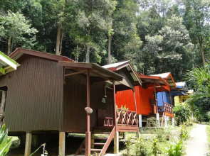 Nusa Holiday Village