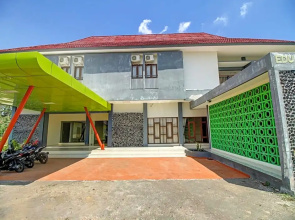 OYO 3812 Edutel Sade Raya Kuta Hotel Lombok