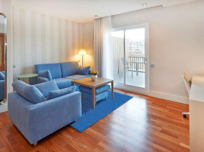 NH Barcelona Les Corts