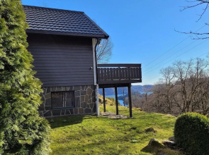 Nice Home in Lyngdal With Wifi and 4 Bedrooms