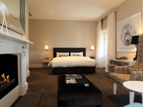 The Stirling Hotel