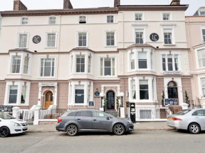 Lawton & Lauriston Court