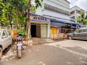 OYO 49003 Avenue Residency And Lodging