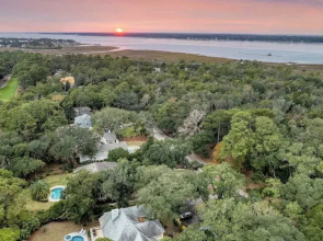 Hilton Ivory 15th Hole of Harbourtown Golf Course Private Pool + Hot Tub