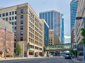 Home2 Suites by Hilton Minneapolis Downtown, MN