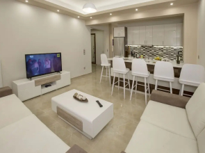 Spacious & Convenient Place near Acropolis Museum by GHH
