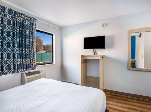 Americas Best Value Inn East Peoria