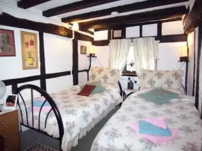 Medieval Lodge