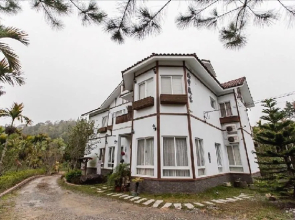 Nunu Haus Guest House