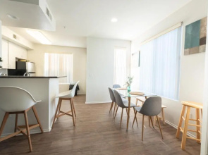 Elite 2BR Apartment at Venice Marina Del Rey