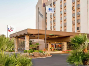 DoubleTree by Hilton San Francisco Airport