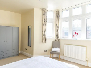 Whitefield Charm Cozy 2 Bedroom Apartment Sleeps 8