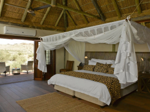 Tutwa Desert Lodge