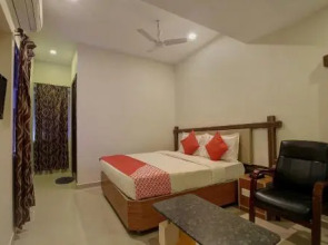 OYO 14706 Temple City Lake Inn