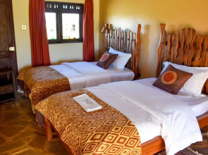 Enchipai Campsite and Cottages