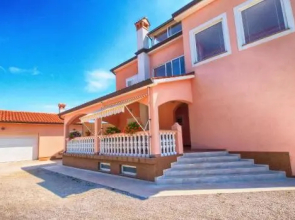 Apartment Kapelica 870