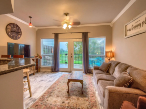 Riverside Condo SS 4B