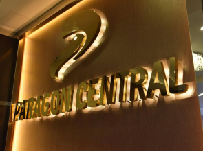 Paragon Central Hotel & Sky Bar