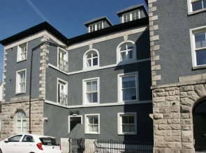 Cs Serviced Apartments