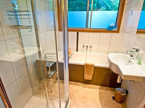 Seaview Retreat on Bruny Island