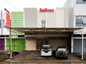 RedDoorz @ Graha Cemerlang Maros