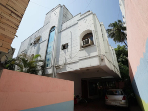 Lloyds Guest House Krishna Street - T Nagar