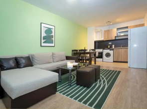 Modern and Bright Apartments Near Center