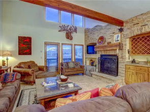 Aspenwood #1370 4 Bedroom Townhouse