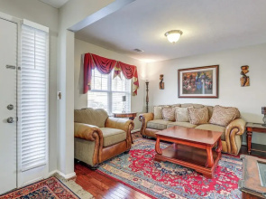 Spacious Snellville Home: 28 Mi to Atlanta!