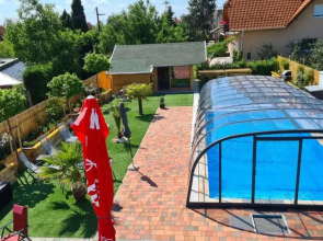 U8 apartmanház