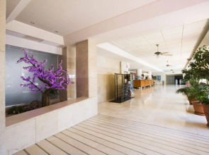 Port Fiesta Park Hotel