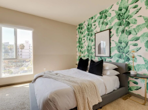 1-Bdrm Getaway in Marina Del Rey (1310)