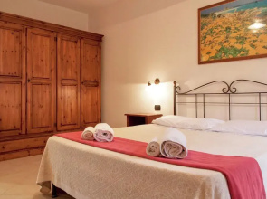 Village with swimming pool just a few minutes from Alghero