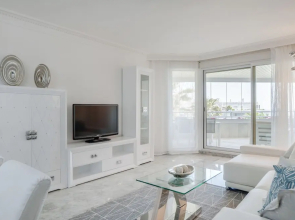 Esmeralda Coral Beach Marbella 2 bed Apt