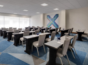 Hyatt Regency Los Angeles International Airport