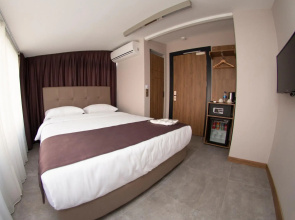 Jurnal Hotel