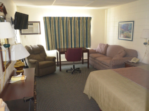 Grand Inn Fargo