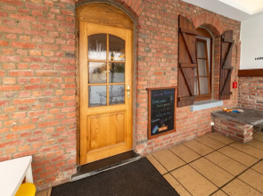Former Hotel with Swimming Pool, Hot Tub, Sauna for Family Groups